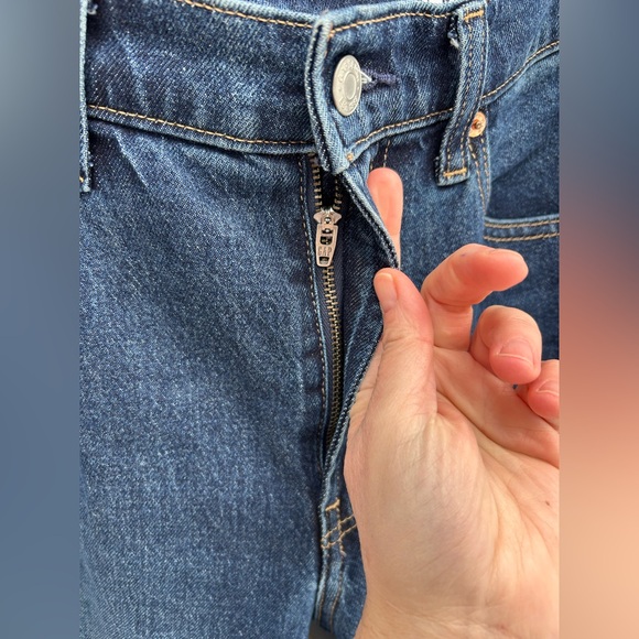 Gap 90’s straight high rise, dark rinse, size 28 - Picture 8 of 12